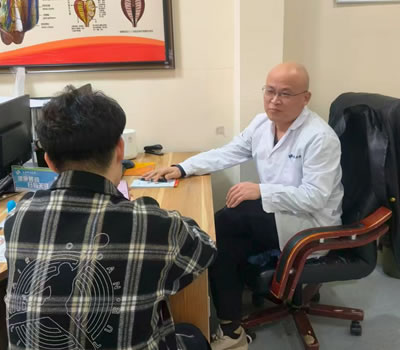 南阳市|男科医师高朋磊：守护男性健康，专业男科诊疗